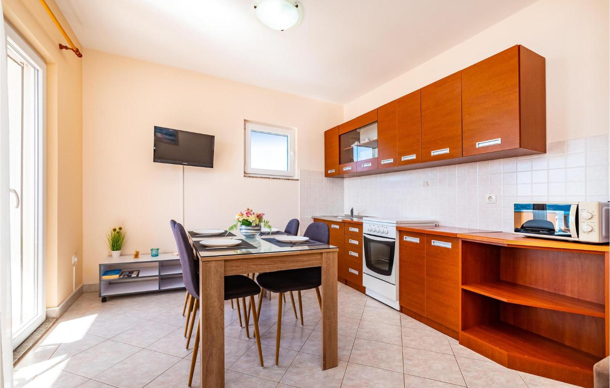 Cozy Apartment In Posedarje With House Sea View Exteriér fotografie